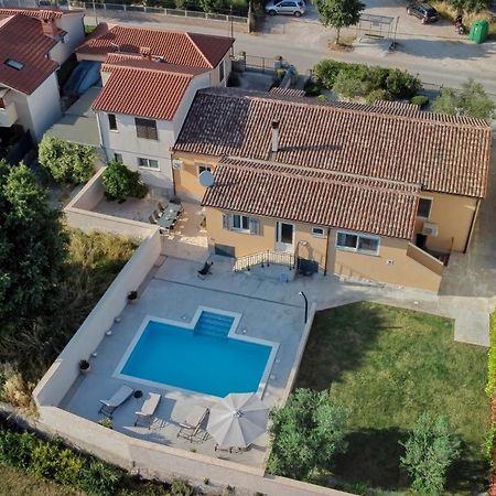 House Dragan 1231 Villa Пула Екстериор снимка