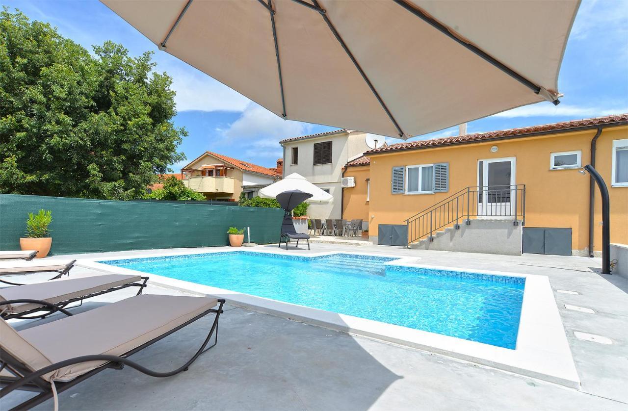House Dragan 1231 Villa Пула Екстериор снимка