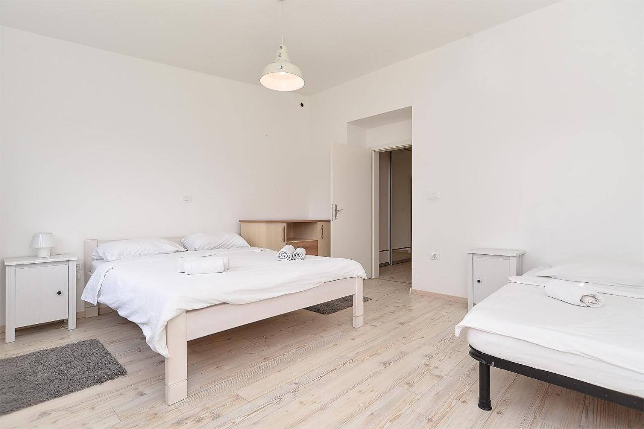 House Dragan 1231 Villa Пула Екстериор снимка