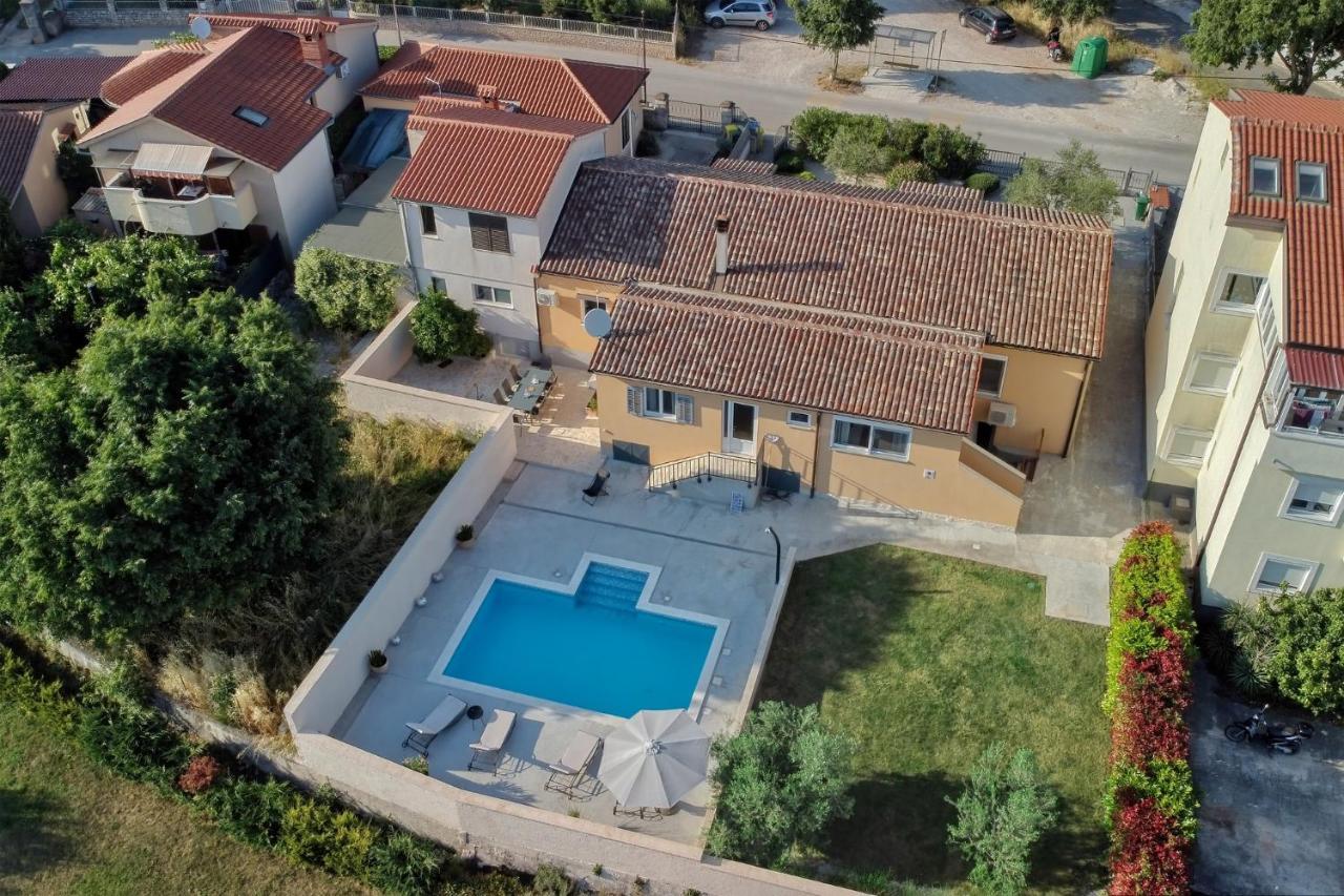 House Dragan 1231 Villa Пула Екстериор снимка