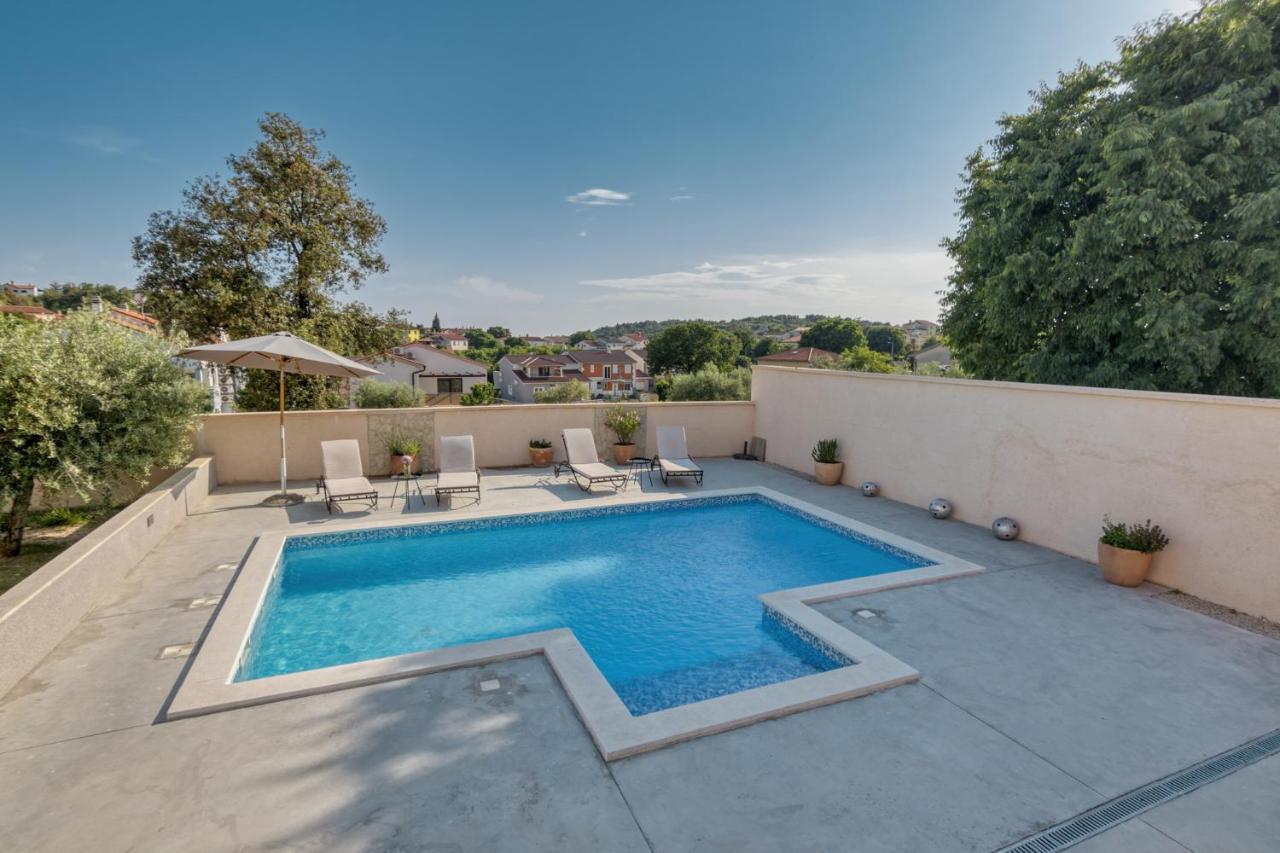 House Dragan 1231 Villa Пула Екстериор снимка